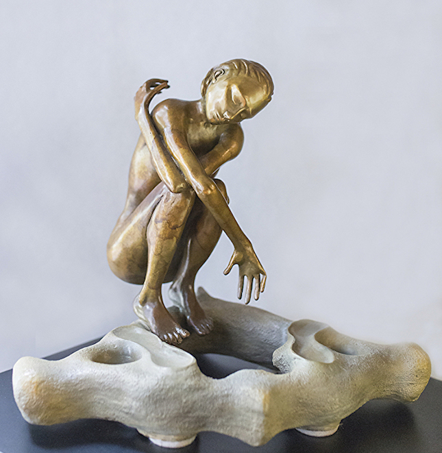 ©Janet Jordan, Finding Her Backbone. Bronze, 12 x 14 x 10 inches. Used with permission.