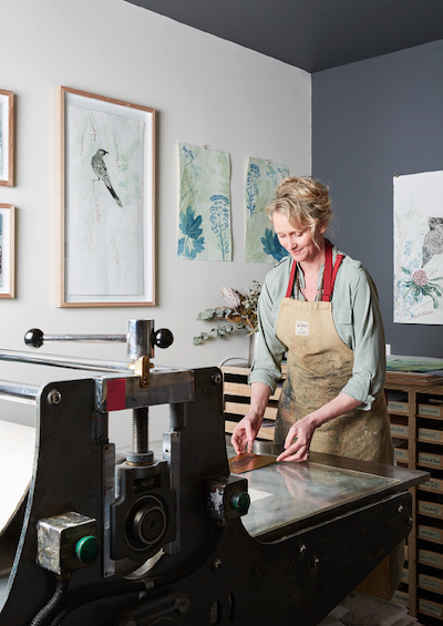 artist Trudy Rice in her studio | on Art Biz Success