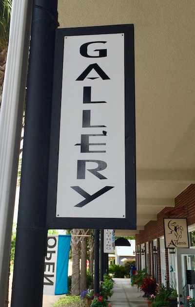vertical sign GALERY