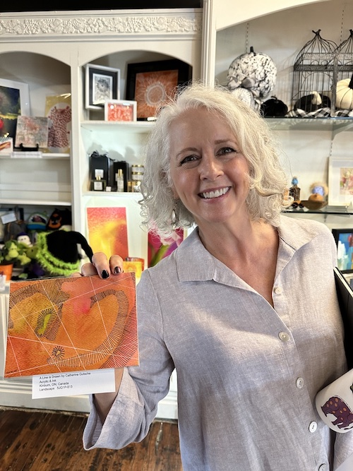 Alyson Stanfield with the gift of art